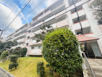 生の松原サンハイツ１号棟の外観