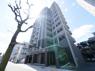 ロイヤルクレスト金山の外観