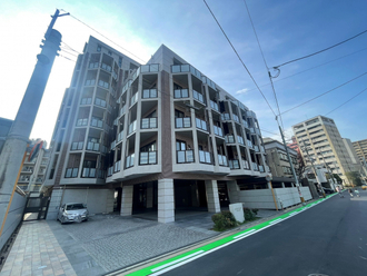 グランドパレス浄水通りの外観