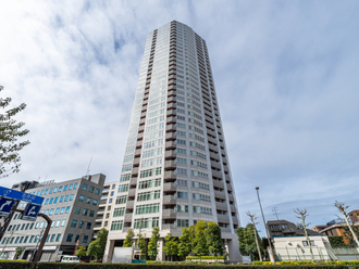 プラウドタワー白金台の外観