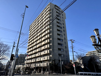 神宮東コーポラスＳ棟の外観