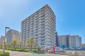 南砂町グリーンハイツ１号棟の外観