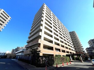 クレストフォルム浦安ウイングステージの外観
