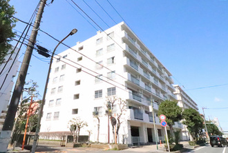 マンションニュー行徳第二の外観