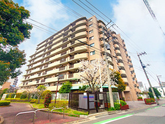 ライオンズマンション川口ブリーズコートの外観