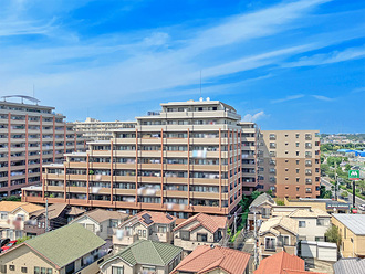 クレストフォルム市川ウイングステージの外観