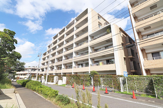 ダイアパレス常盤平ヒルズの外観