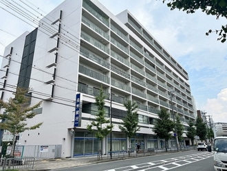 進和山科ハイライフの外観