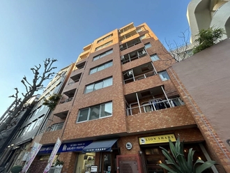 ライオンズマンション代々木の外観