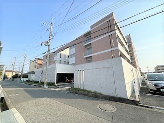 パレ伊丹北の外観