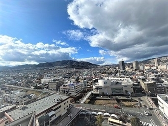 シティライフ逆瀬川Ｉの外観