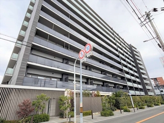 ウエリス相川駅前の外観