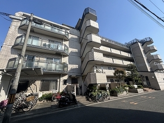 ルネ山坂の外観
