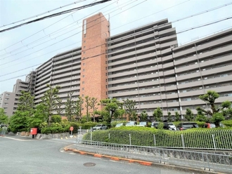 千里ガーデンハイツの外観