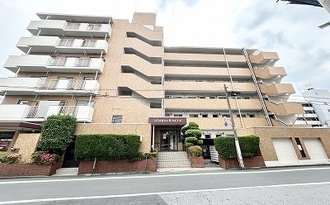 川口中青木第２ローヤルコーポの外観