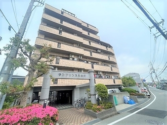 サンプリンス武庫川の外観