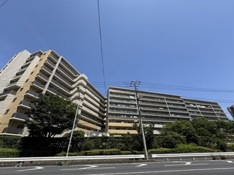 シャリエ川口本町グリーンマークスの外観