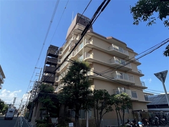 シヤルム小阪四番館の外観