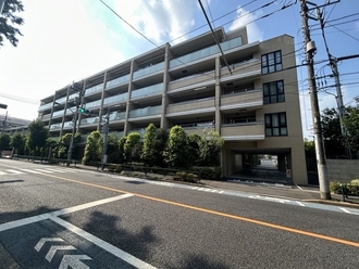 プレミスト井荻の外観
