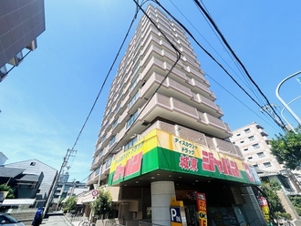 グリーンコーポ緑橋の外観