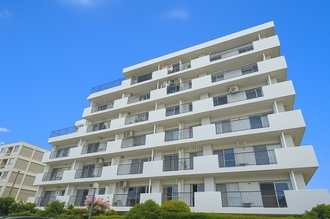 大倉山フラットの外観
