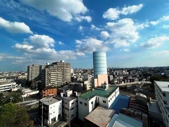 モアクレスト西台の外観