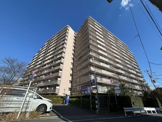 東陽町ガーデニアＢ棟の外観