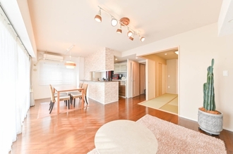 シーズンプレイスB棟の外観