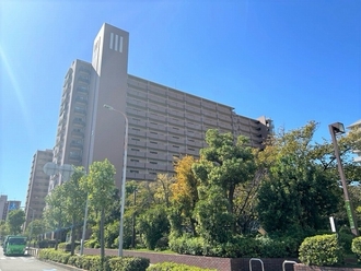 高見フローラルタウングランコート３３の外観