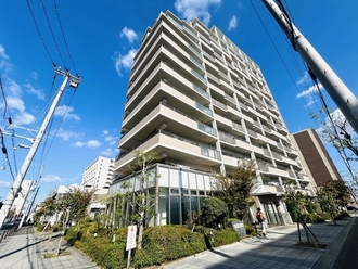 ウィズパークス大阪アクアコートの外観