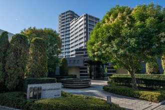 クレストガーデンレジデンスの外観