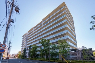 エムズシティ神宮前の外観