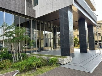 ウェリス鶴見緑地の外観