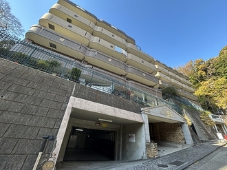 日神パレステージ磯子の森５番館の外観