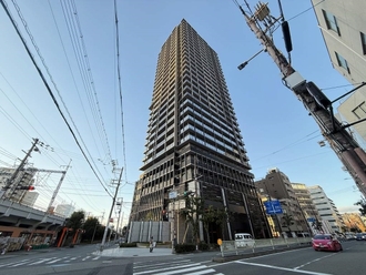 シエリアタワー大阪福島の外観