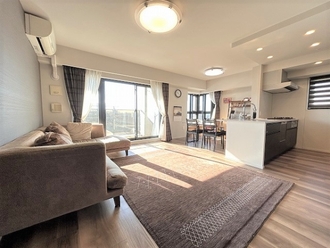 ライオンズ守山ディアライズの外観