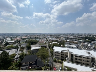 八事アインスの外観