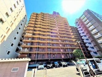 レック北梅田の外観