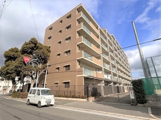 サンマンションアトレ尼崎波洲アベニューの外観