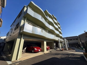 ブレッサ西日暮里の外観