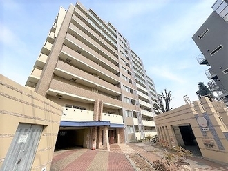 パレ千里壱号棟の外観