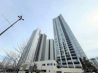 ワールドシティタワーズの外観