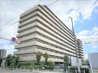 キングマンション新淀川の外観