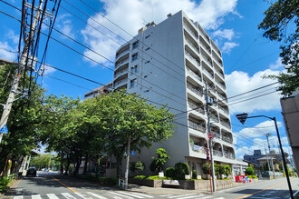 日商岩井国立マンションの外観