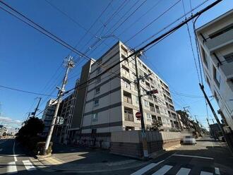 甲子園第６コーポラスの外観