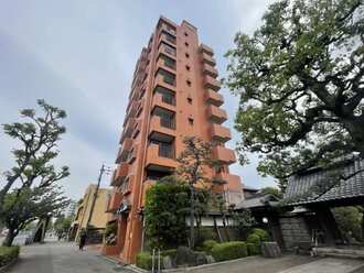 ライオンズマンション神宮公園の外観