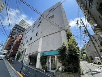 本郷春日マンションの外観