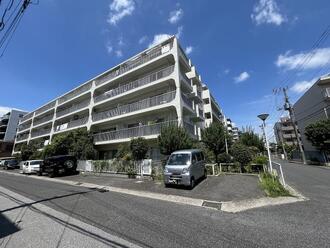興人浦安マンションの外観