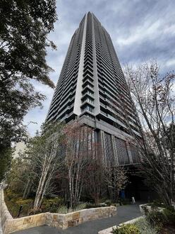 シエリアタワー大阪堀江の外観