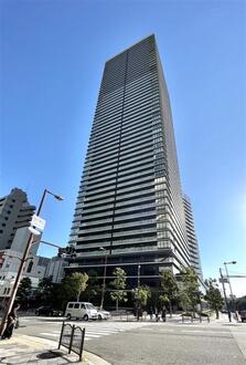 ザ・パークハウス中之島タワーの外観